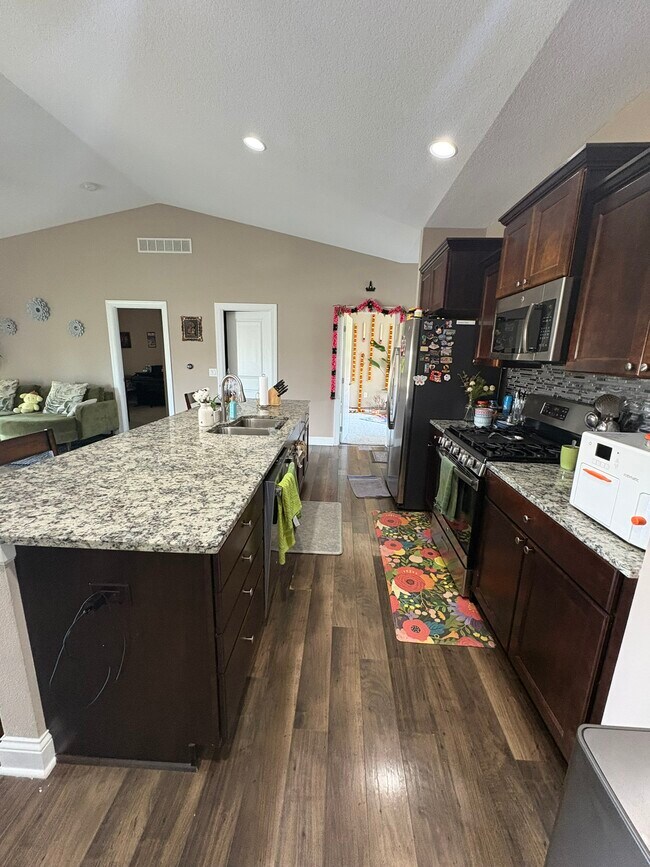 Building Photo - 5668 Prairie Grass Dr