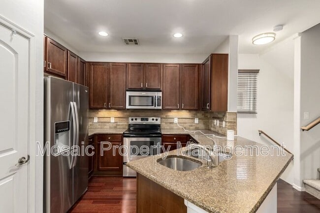 Building Photo - 1328 S Sabino Dr