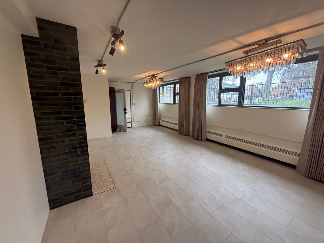 Building Photo - 130 Linwood Ave