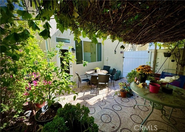 Building Photo - 32 Melrose Dr