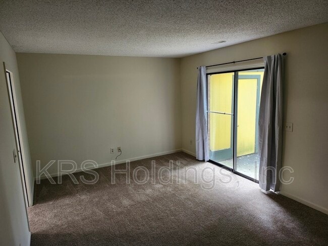 Building Photo - 1129 Mountain View Dr