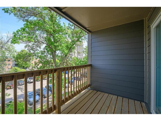 Building Photo - 450 Ford Rd