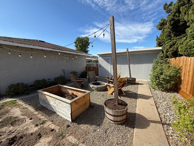 Building Photo - Updated 3-bedroom single story in Oakdale!