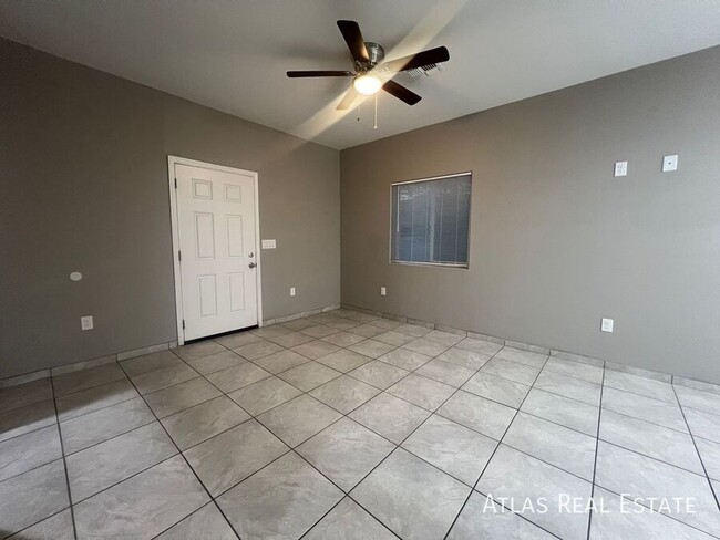 Building Photo - 55 E Mojave Rd