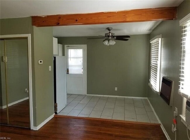 Building Photo - 7108 Chryslon Ln