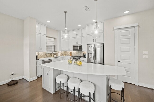 Building Photo - 10936 Keaton Landing Dr