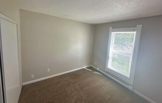 Building Photo - 15501 E Jewell Pl