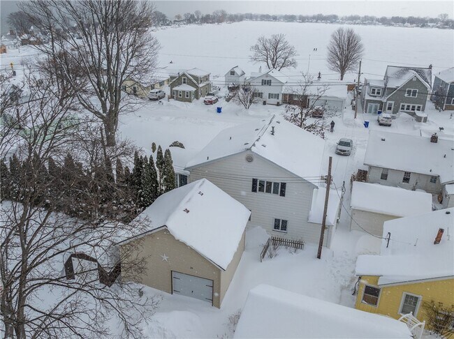 Building Photo - 67 Cranberry Rd