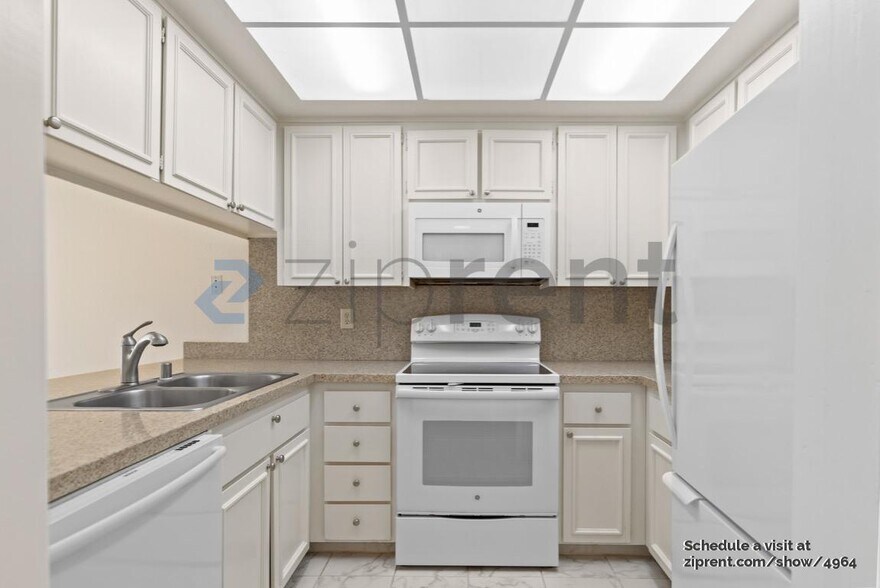 Building Photo - 540 Valley Forge Way