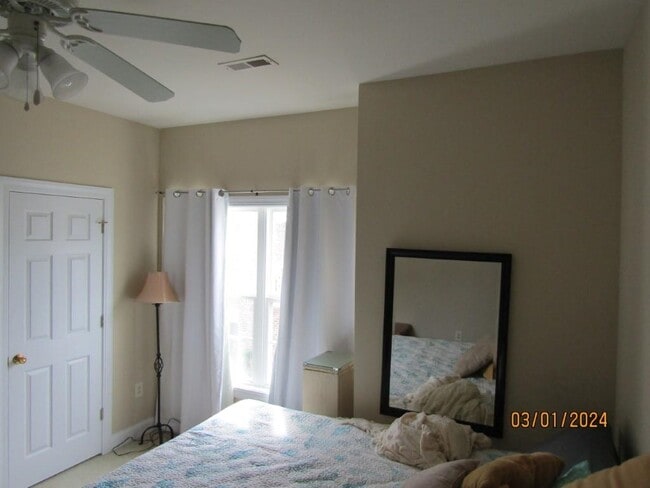 Building Photo - 2057 Silvercrest Dr