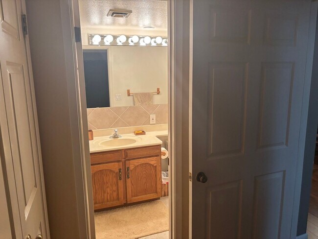 Building Photo - Charming 2BR Condo in Mesa