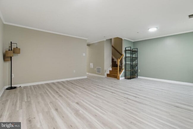 Building Photo - 20801 Shamrock Glen Cir
