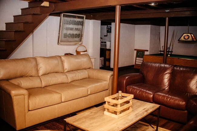 Building Photo - 130 N Grant St