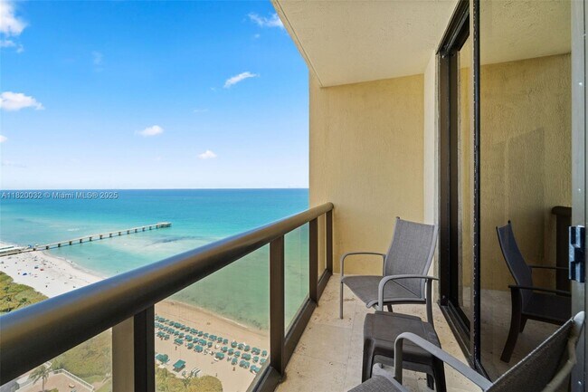 Building Photo - 16275 Collins Ave