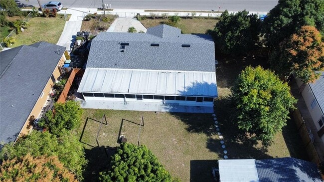 Building Photo - 126 N Observatory Dr