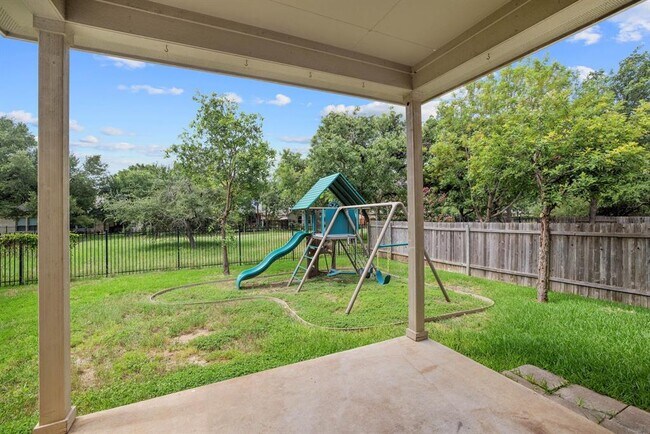 Building Photo - 3800 Juniper Hills St