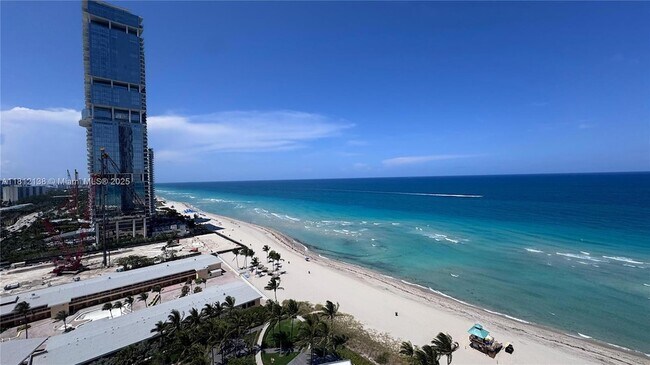 Building Photo - 18201 Collins Ave
