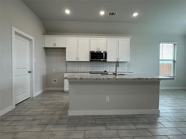 Building Photo - 831 Rosebud Trl