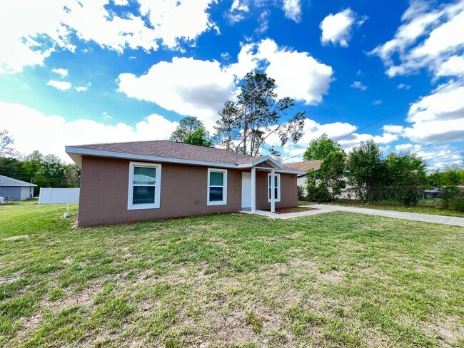 Building Photo - Beautiful 3 BD/2BA Home in Beautiful Ocala!!!