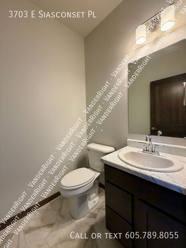 Building Photo - 3703 E Siasconset Pl