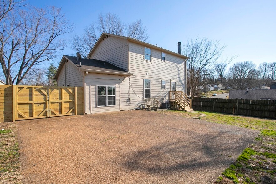 Patio area - 105 Jacksons Retreat Ct