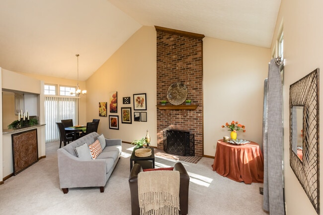 Building Photo - 4112 Loughmoor Dr