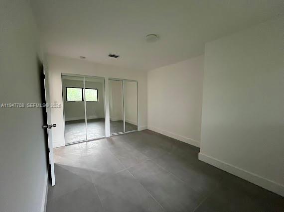 Building Photo - 6101 NE Miami Ct