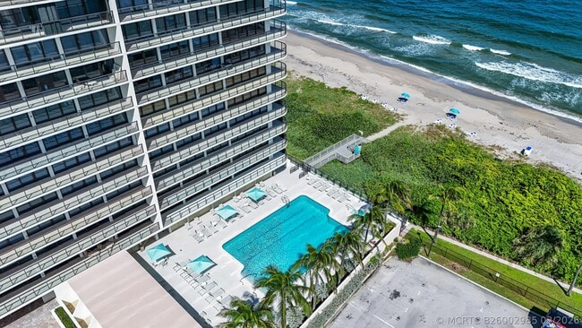 Building Photo - 2727 S Ocean Blvd