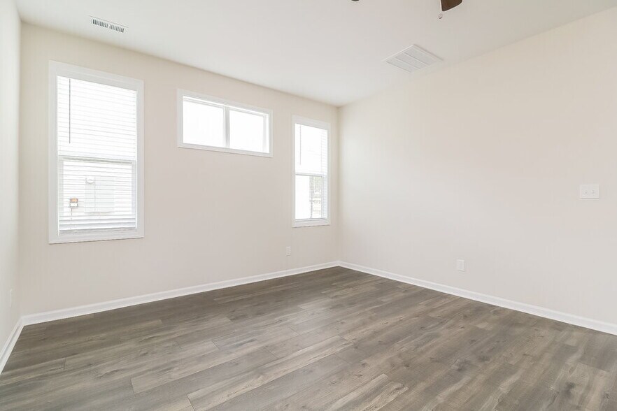 Building Photo - 72 Rosemary St