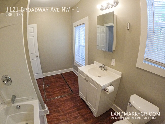 Building Photo - 1121 Broadway Ave NW