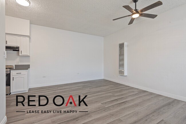 Building Photo - 15901 S Vermont Ave