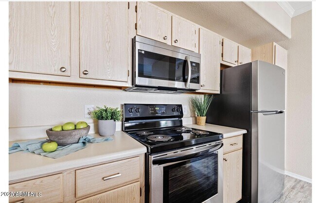 Building Photo - 3236 E Chandler Blvd