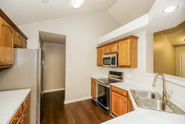 Building Photo - 7912 Trotter Rd