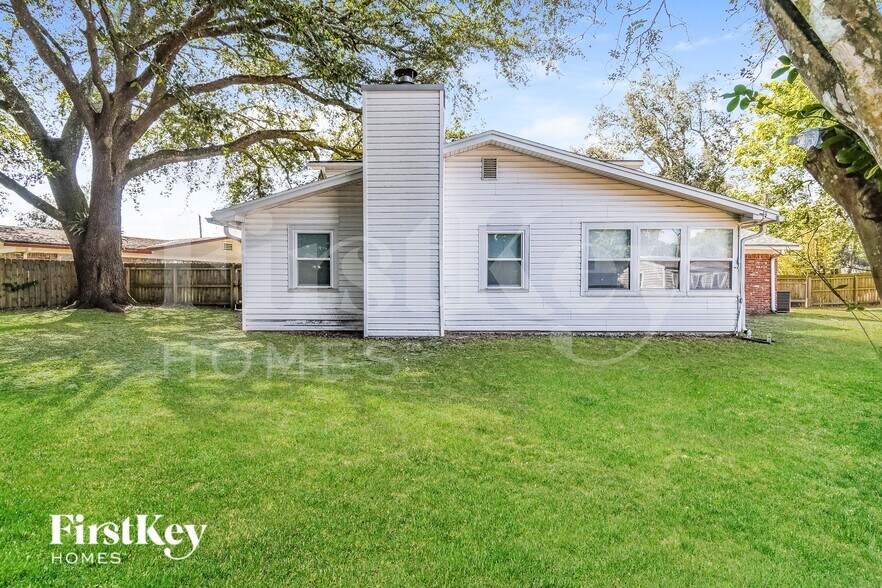Building Photo - 8801 Coventry Ct