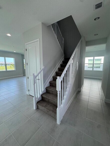Building Photo - 14177 Gray Bark Bnd