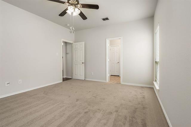 Building Photo - 10969 Colonial Heights Ln