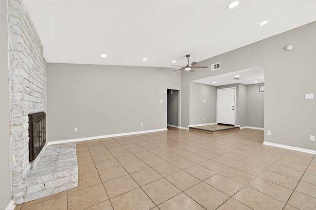 Building Photo - 7646 Winkle Wood Ln