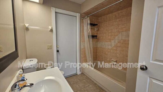 Building Photo - 8185 Omaha Cir