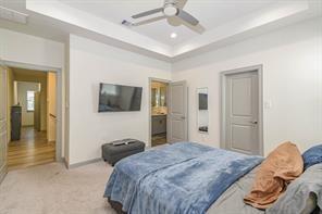 Building Photo - 625 Emile St