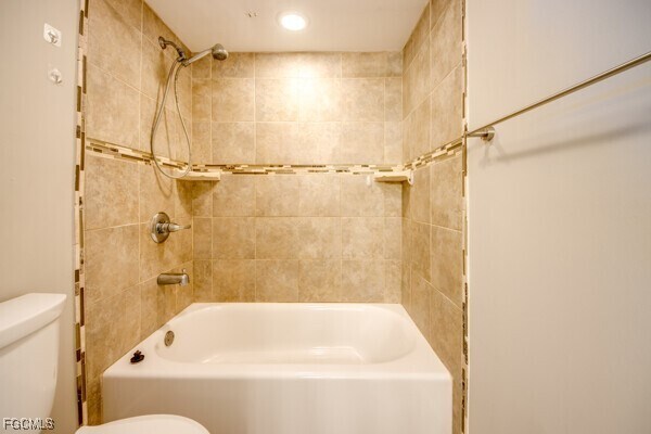 Building Photo - 4616 SE 6th Ave