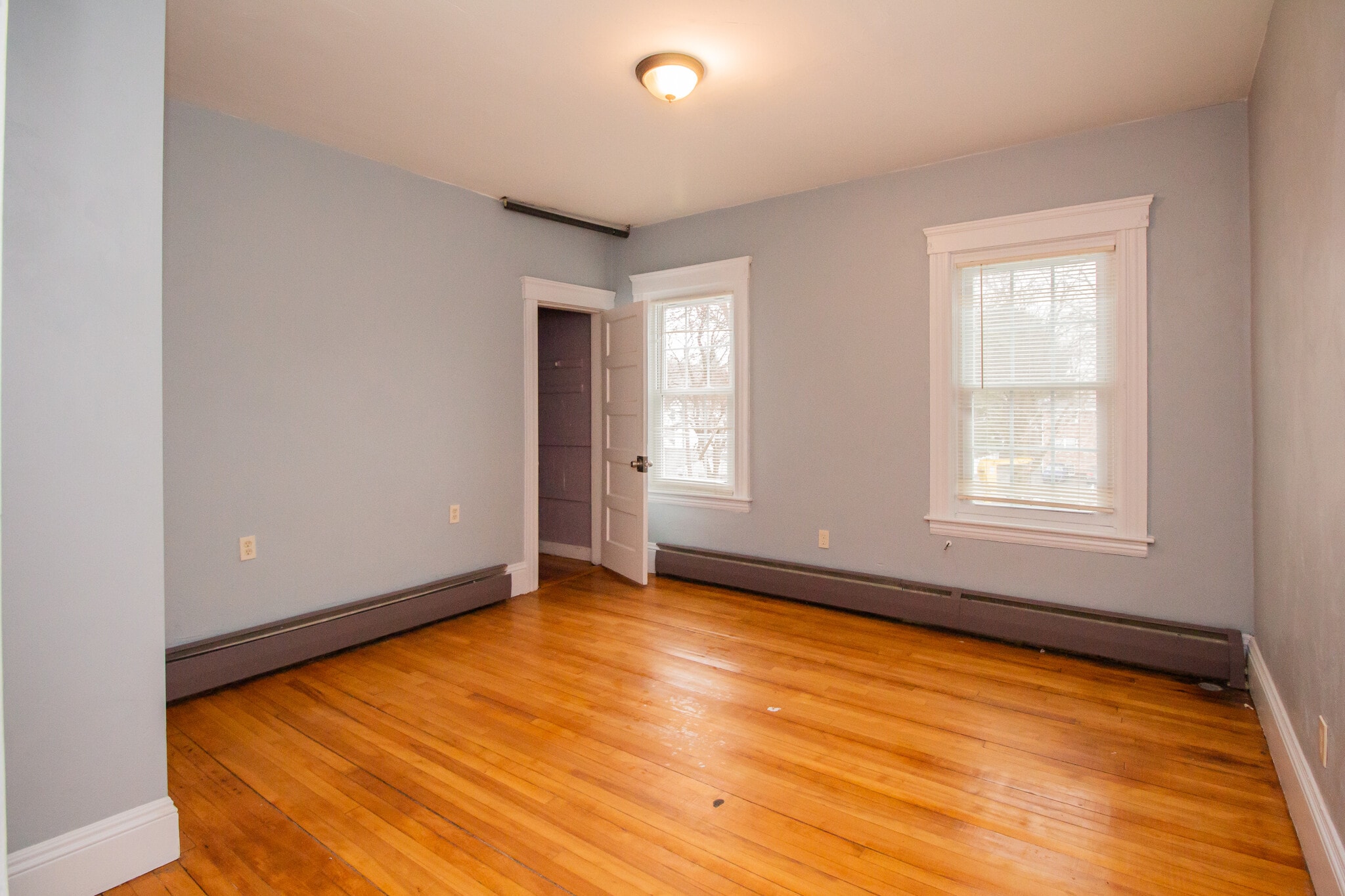 Building Photo - 77 Cohasset St