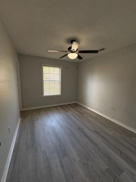 Building Photo - 1123 Northview Dr