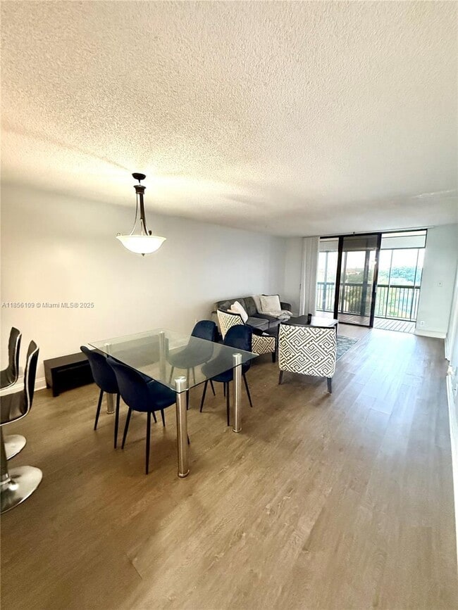 Building Photo - 1266 S Military Trail