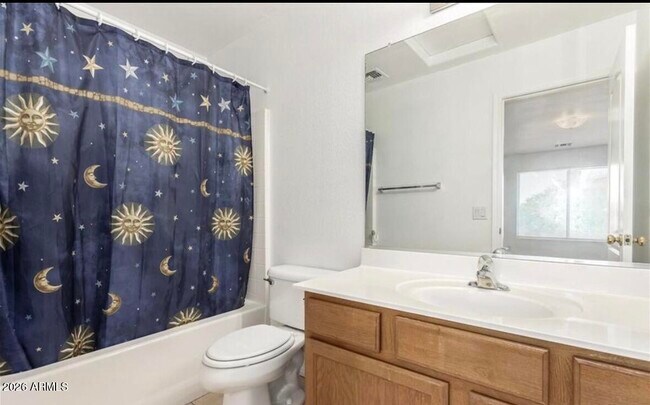 Building Photo - 11625 W Monroe St