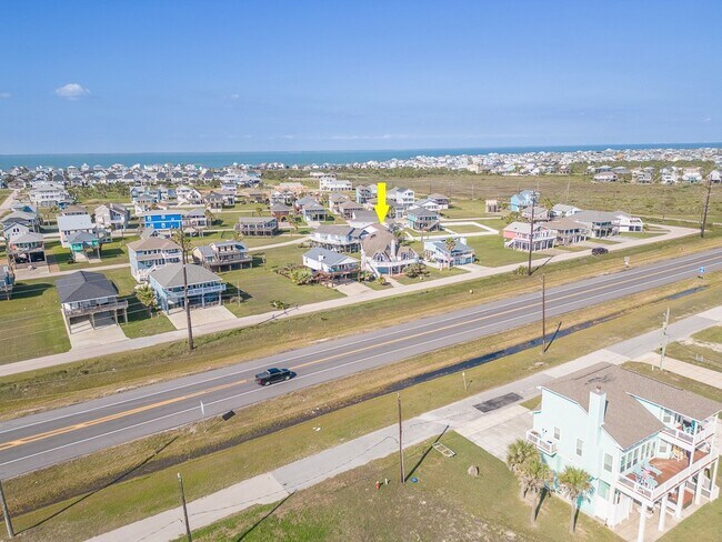 Building Photo - 22814 Verano Dr