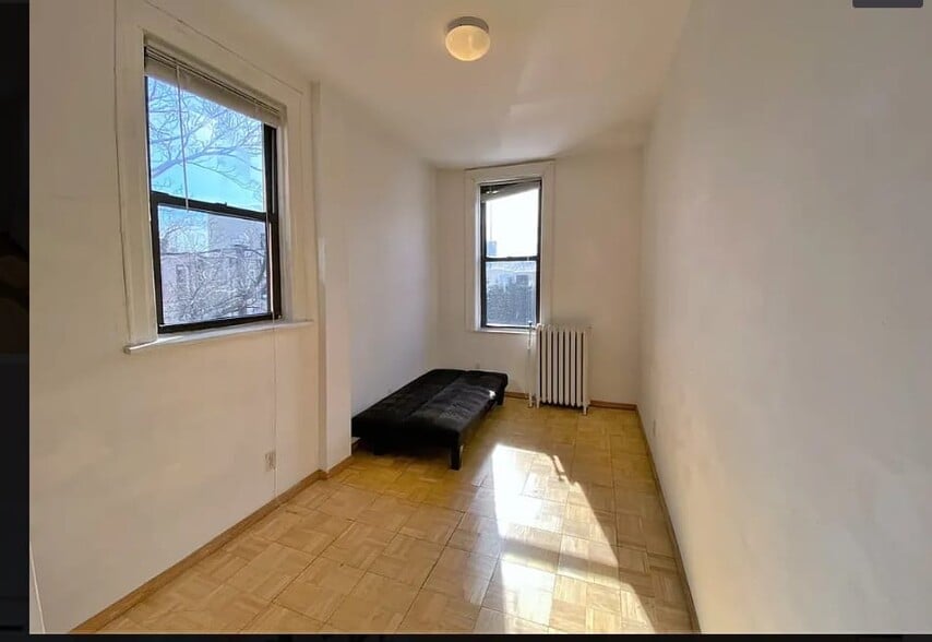 Building Photo - 790 Metropolitan Ave