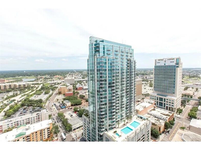 Building Photo - 777 N Ashley Dr