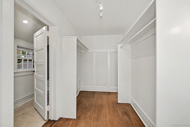 Building Photo - 53 Cortlandt Ave