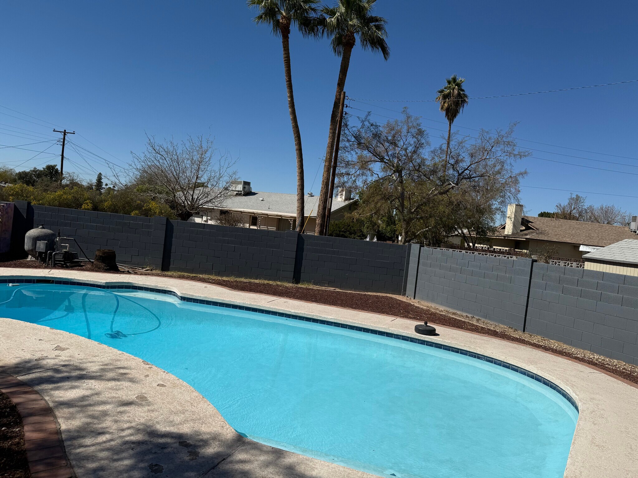 Building Photo - 3516 S La Corta Dr