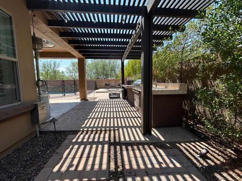 Building Photo - 5317 W Buckskin Trl